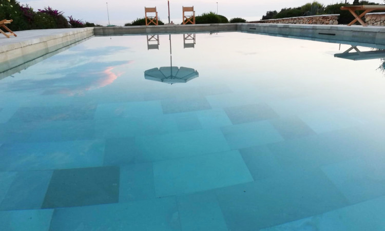 piscina in pietra naturale di soleto